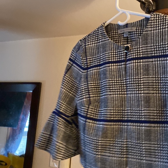 Black and white coverlet jacket bell sleeves - Picture 2 of 8